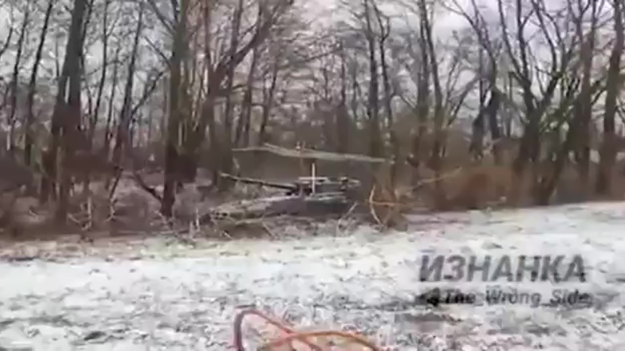 Russian fiber-optic FPV drone hits a Ukrainian 2S1 Gvozdika near Kursk