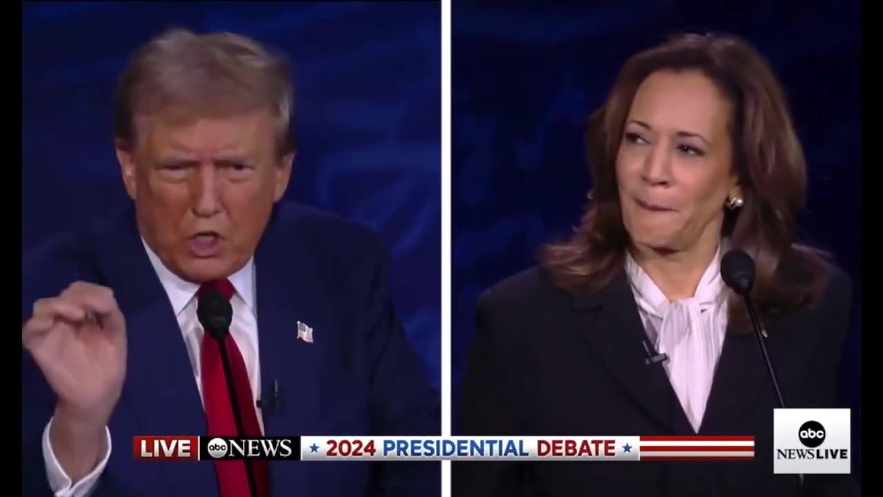 Ông Trump yêu cầu bà Kamala kéo ông Biden ra khỏi giường lúc 4 giờ chiều để ký dự luật đóng cửa