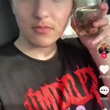 FAIL: Reprobate Woman Trying To Be A Man Displays Ovaries Proudly