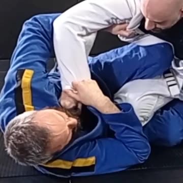 Swipe from half guard #train #shorts #jiujitsu #bjj #wrestling #judo