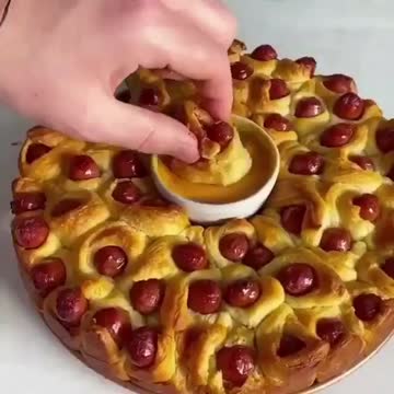 Making a hot dog at home