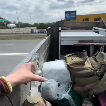 ⚡️The fu**g russian ugly came to Avdiivka to loot.