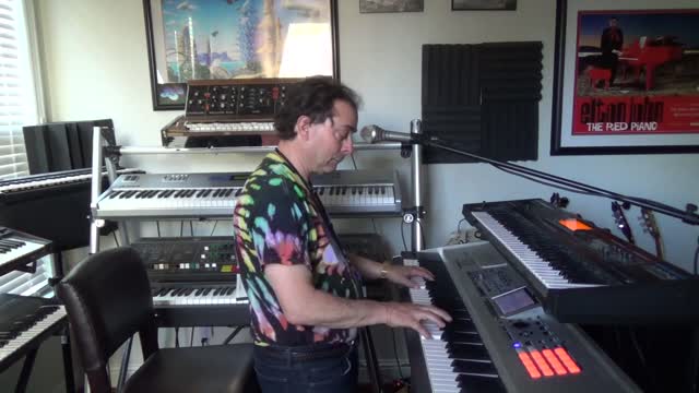 John Teves Plays Rick Wakeman's Excerpts of Six Wives of Henry VIII