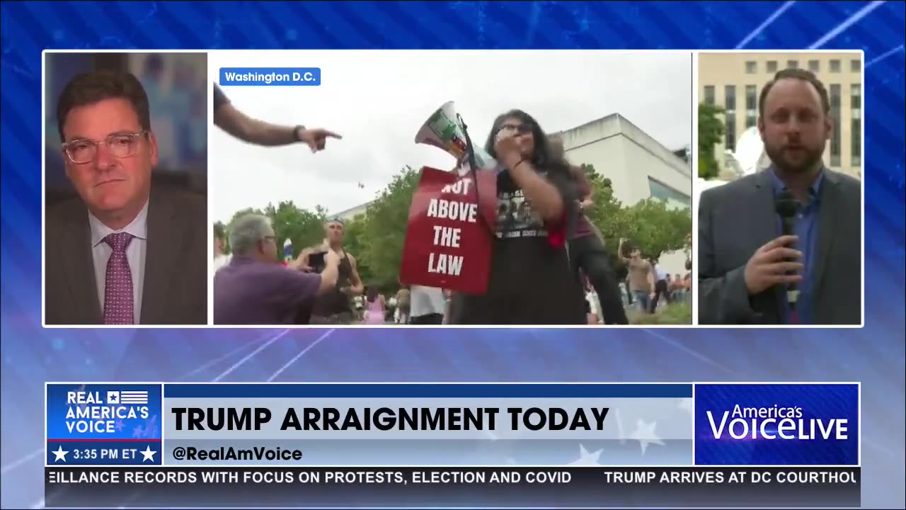 Nicholas Ballasay reports live outside D.C. courthouse as Trump arrives