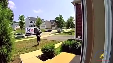 FedEx Worker Fends Off Porch Pirates Attempting to Steal Package.