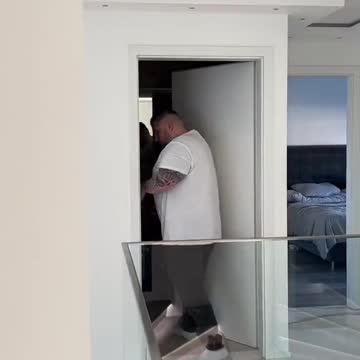 funny|prank|jokes|funny jokes|dad jokes|funny memes|funny video|fun|laughing|funny animal|knock