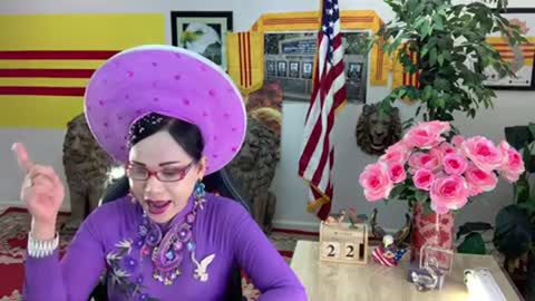 Lisa Pham Khai Dân Trí Ngày 22 2 2021