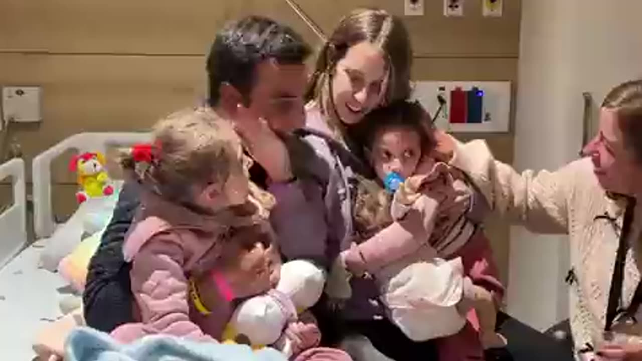 After 49 heart-wrenching days, Yoni Asher gets to hold his wife, Doron, and little girls -