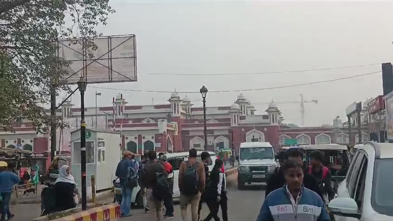 Lakhanau charbag railway 🚂🚂🚂🚂🚂🚂