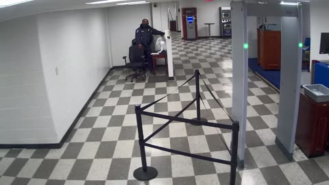 6135RHOBG3G3L8ScreeningArea8_2021-01-06_04h40min01s140ms.mp4