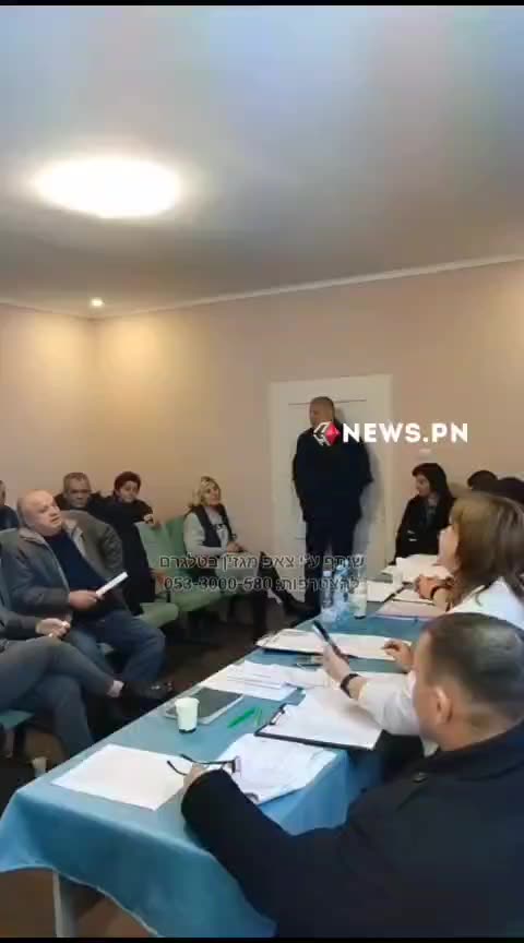 western Ukraine: a man threw three grenades at a meeting of the local council