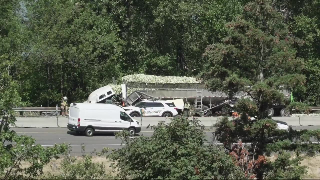 Corn spills over Interstate 84 after crash in Columbia River Gorge