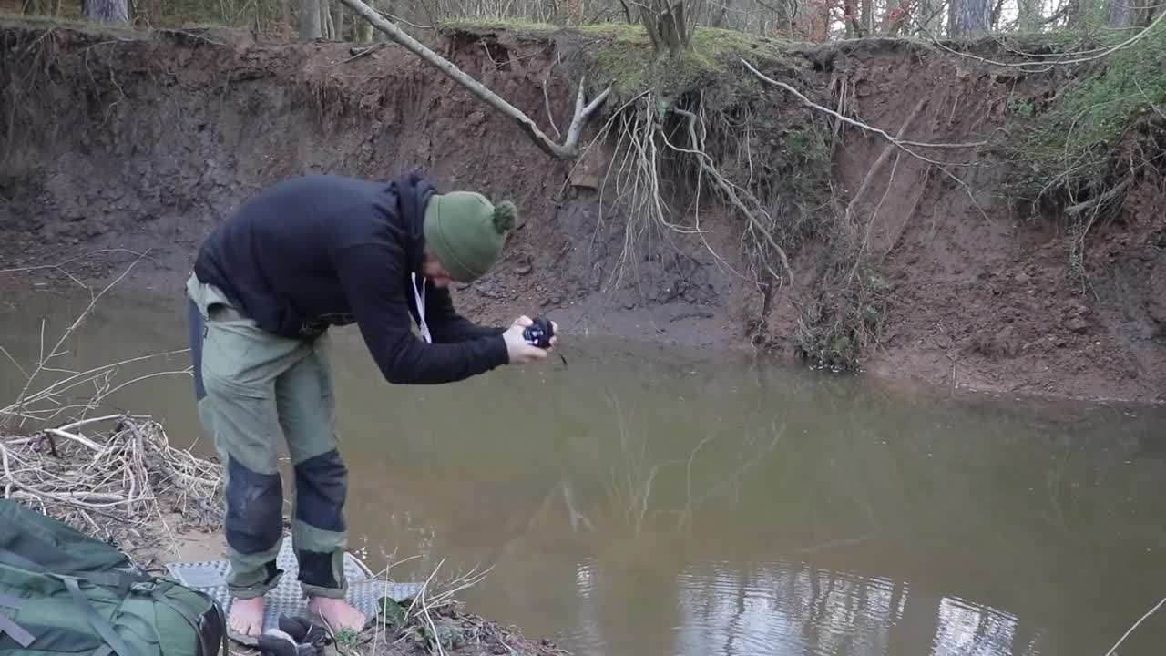 Bushcraft Camping - Survival Camp in the Woods