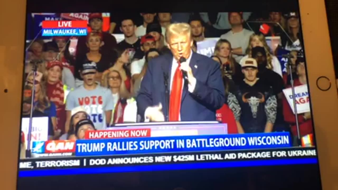 🦅 OAN Milwaukee Wisconsin president Donald j trump rally Friday November 01 11:00 pm