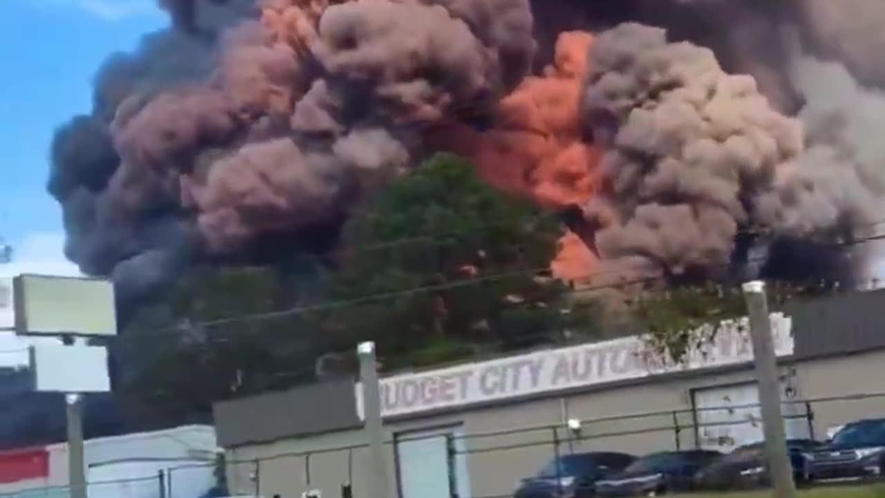 A massive chemical fire has broken out at BioLab in Conyers, GA. Prayers up.