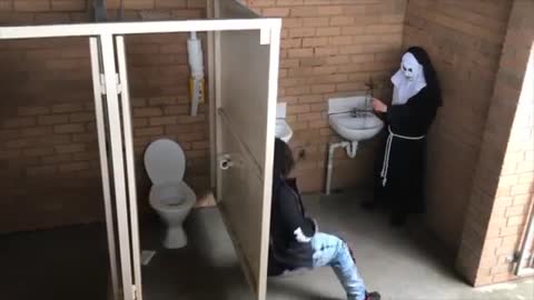 SCARE PRANK