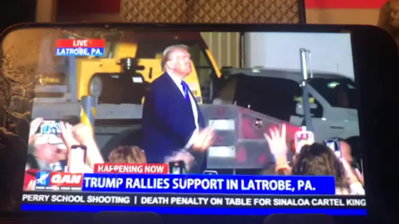 🦅 OANN president Donald Trump finishes Latrobe PA Saturday rally 07:48 PM