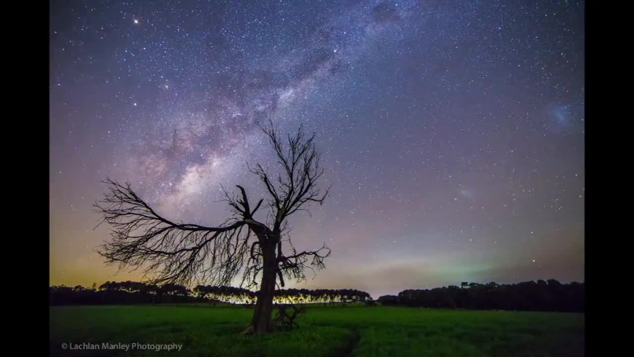 Milkyway Time Lapse The Lonely Tree