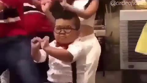 Funny baby😇😇 cute dance 😁😁😁😁😁