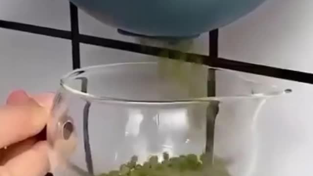 Wall-Mounted Automatic Kitchen Grain Rice Storage Tank