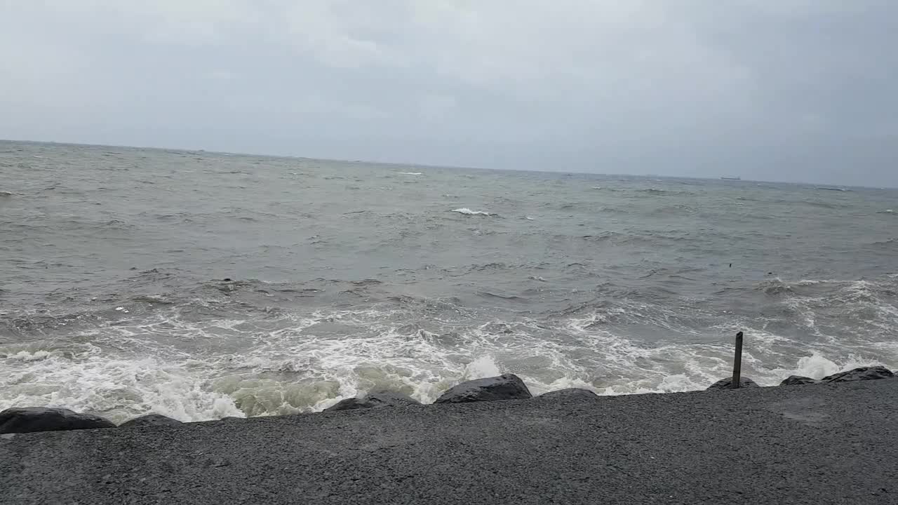 Angry Pacific ocean