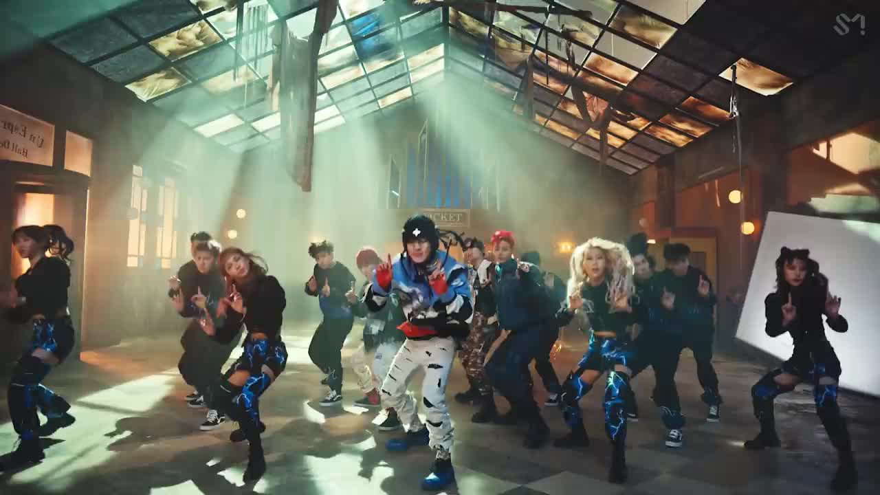 SHINee 샤이니 'Don't Call Me' MV