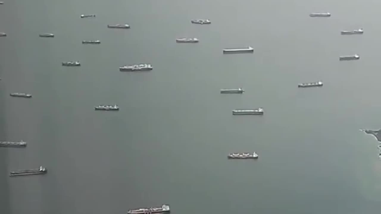 200 cargo ships waiting to pass in the Panama canal