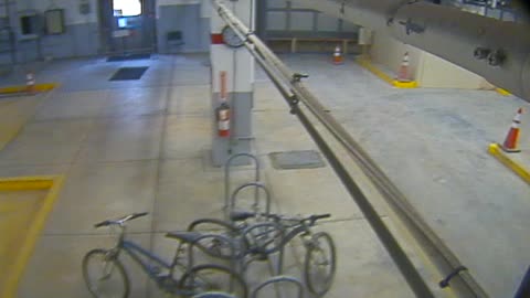 3134RHOBG2GarageEntrance_2021-01-06_14h20min02s990ms.mp4