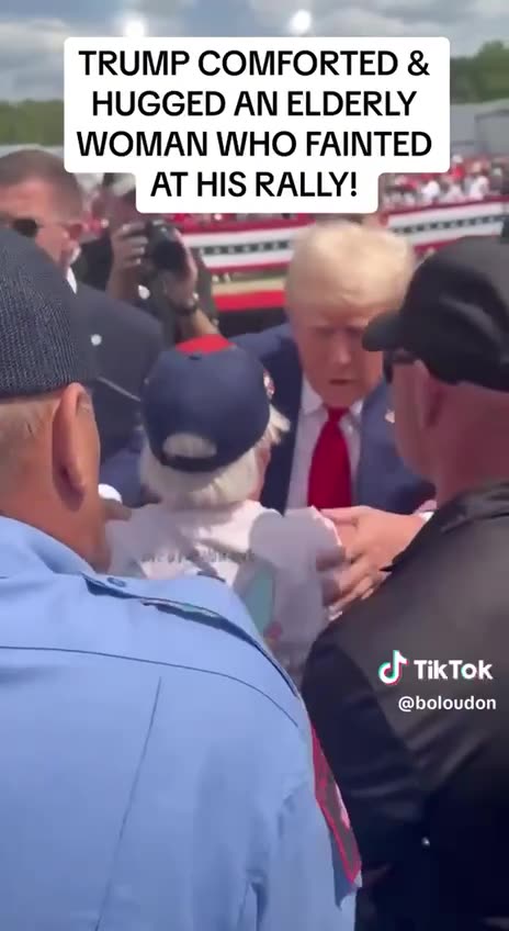 Trump Leaves the Bulletproof Glass to Assist an Elderly Woman Who Fainted at His Michigan Rally