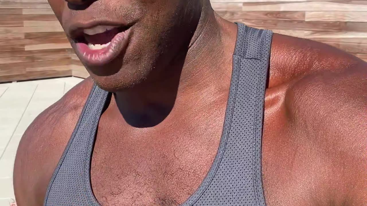 Soy un hombre negro ¡Votaré por DONALD TRUMP el 5 de noviembre!