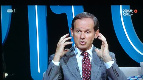 «tem a haver com a ciberorganização do ser humano»