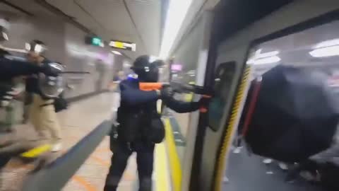 太子恐襲 港警施暴