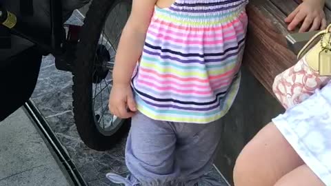 Rosemary Square with Mila