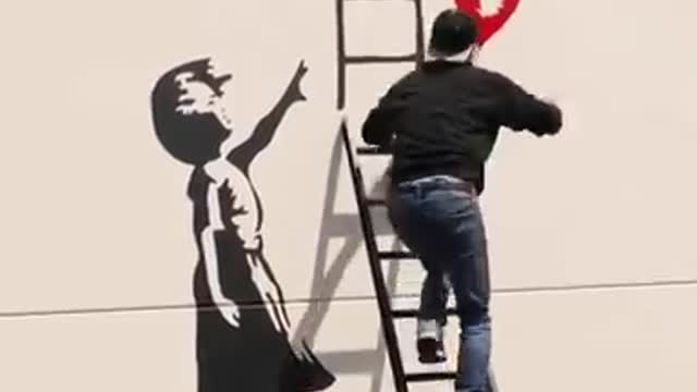 How Zach King Gets Away With Doing Graffiti#Cool Art