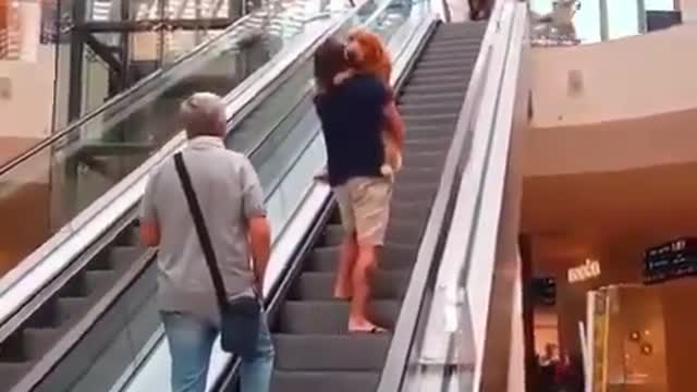 🤣🤣🤣 Please load me daddy I don't like escalators 🤣🤣🤣