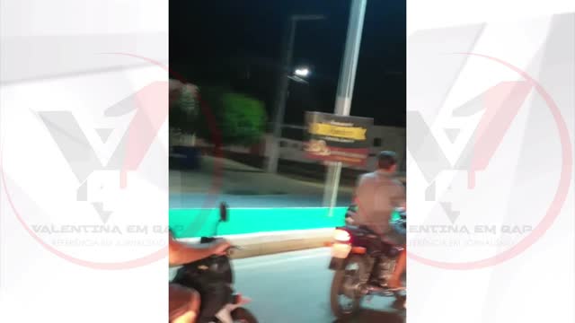 JOVEM MORRE E OUTROS DOIS FICAM FERIDOS APÓS COLIDIR MOTO EM ANIMAL NA PB-317