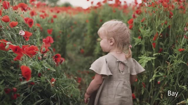 KIDS PLAY IN FARM