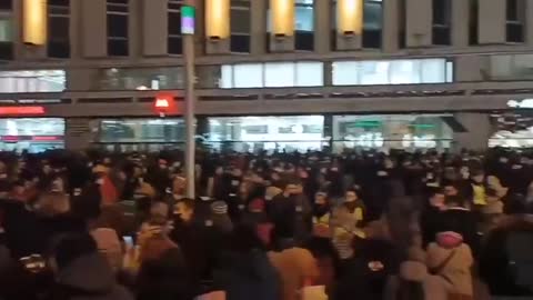 Crowd Gathers Outside Of Kremlin To Protest Putin