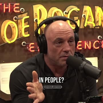 Joe Rogan Destroys Democrats' Pro-War Logic in Under 60 Seconds