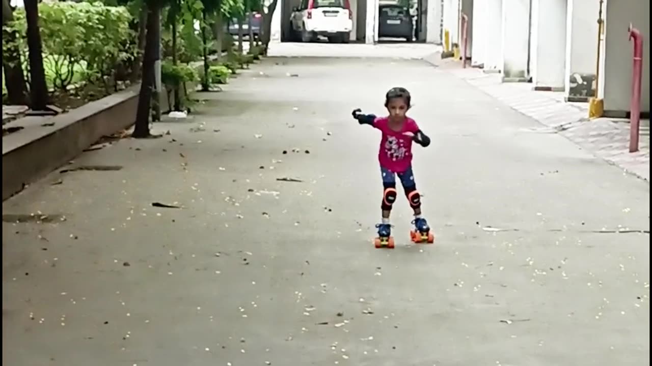 Skating Shoes Quads | Skating | Skating Girl | Under 5| #Rumble #rumble studio #Harshalidhankhola