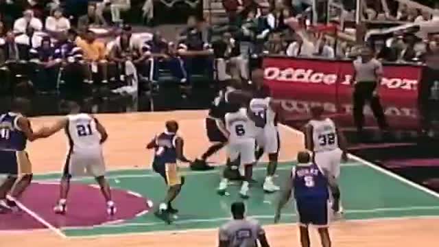 Wonderful dunk