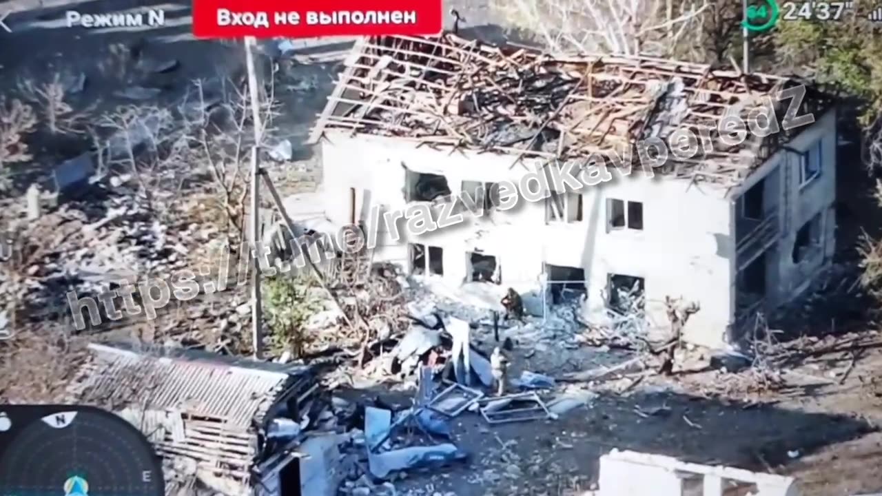 Sappers Undermine a Building in Maksimilyanovka