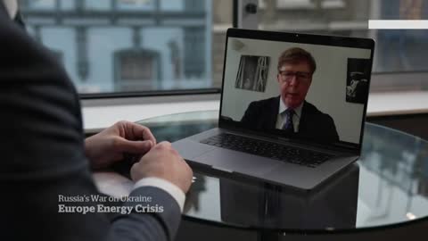 U.K. PM visits Saudi Arabia to find alternative to Russian