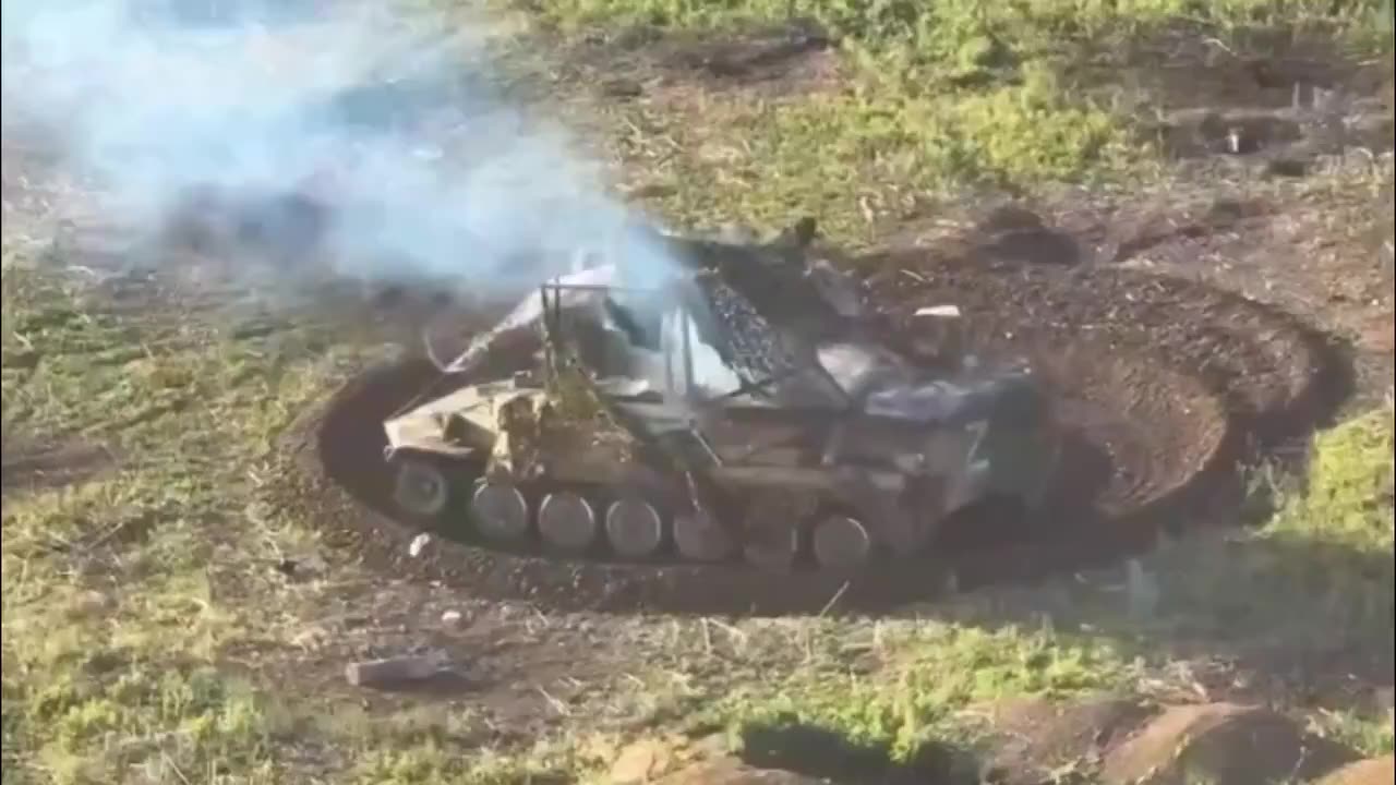 A Russian armored vehicle with a dead crew is drawing circles of death