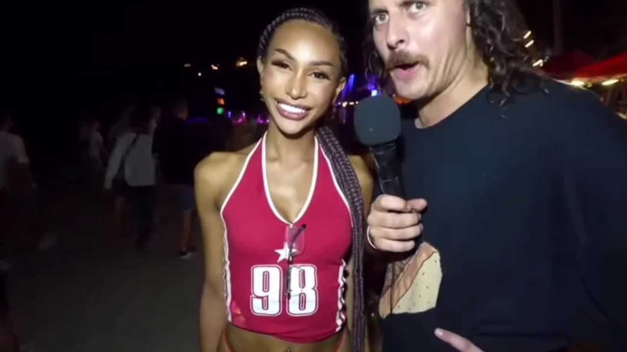 Ozzie makes out with Ladyboy 😱🇹🇭