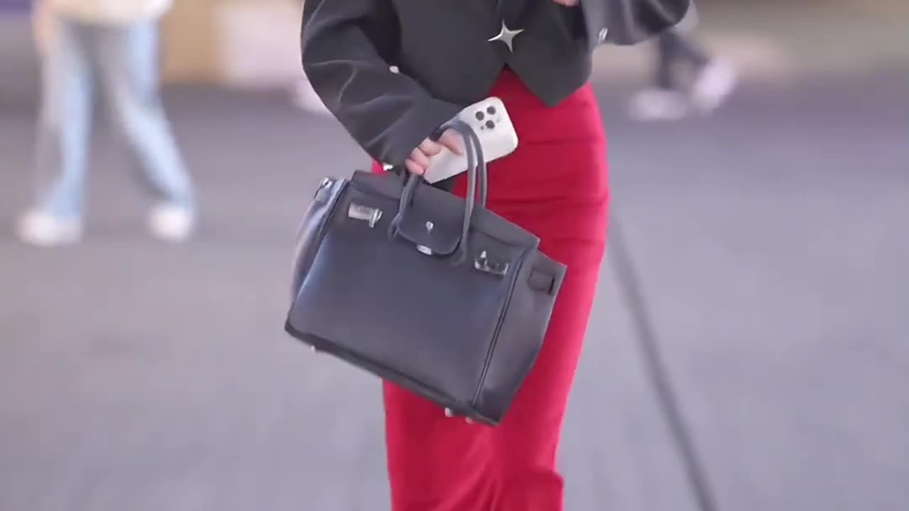 Beautiful Model #Makeup #short