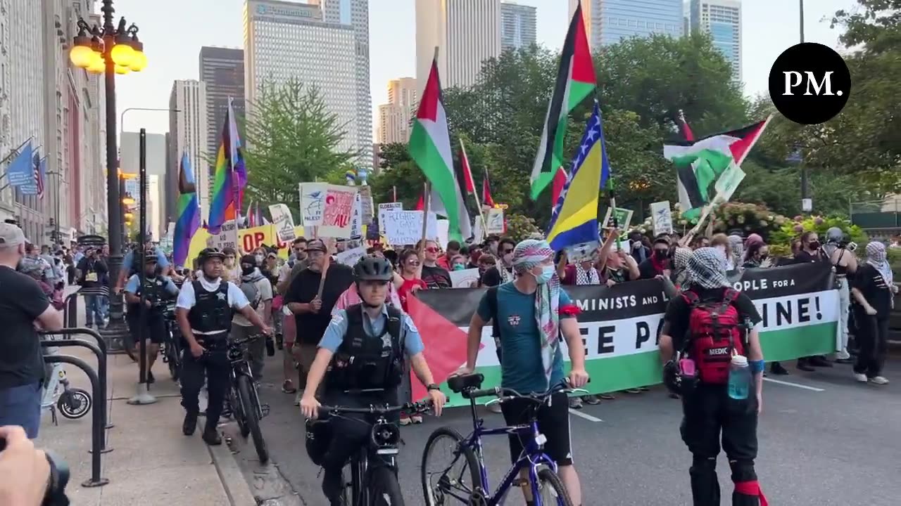 Protesters in Chicago chant "DNC go home, or we’ll bring the war home"