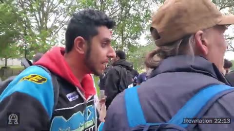 Speakers Corner_SHOCKING_A Muslim Doctor Starts Judging Lee & Ismail Due To Thei