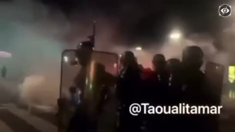 In Francia stanno combattendo purtroppo violentemente