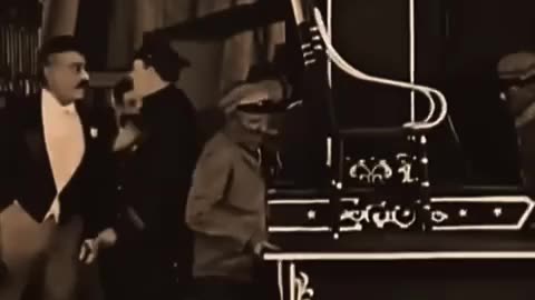 Charlie chaplin - #comedy #CinemaHistory #comedy #charliechaplin #charlie #funnyreels #funnyvideo